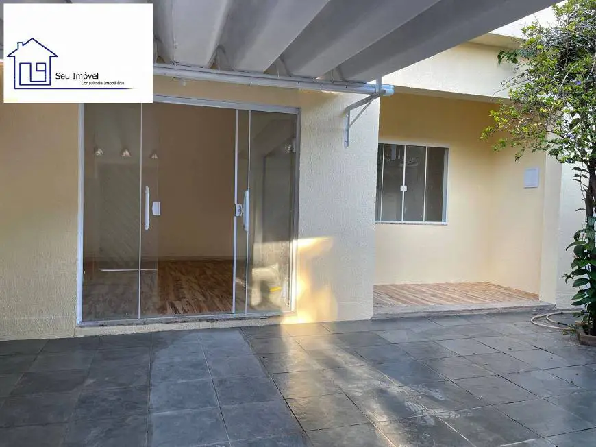 Foto 1 de Casa com 2 Quartos para alugar, 130m² em Taquara, Rio de Janeiro