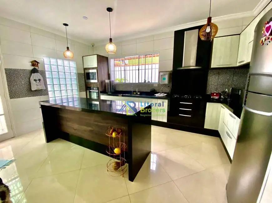 Foto 1 de Casa com 3 Quartos à venda, 360m² em Balneario Florida, Praia Grande