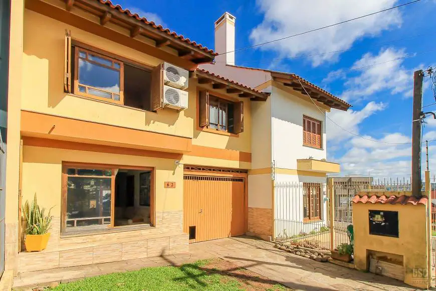 Foto 3 de Casa com 4 Quartos à venda, 188m² em Espiríto Santo, Porto Alegre