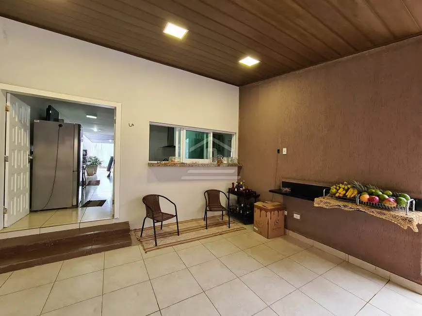 Foto 4 de Casa com 5 Quartos à venda, 374m² em Morada do Sol, Teresina