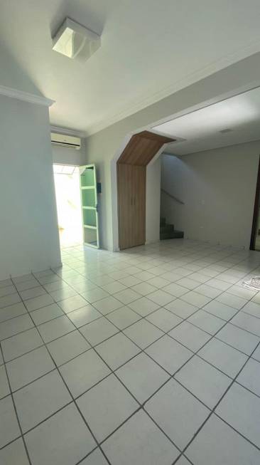 Foto 3 de Casa de Condomínio com 3 Quartos à venda, 162m² em Cidade Alta, Cuiabá