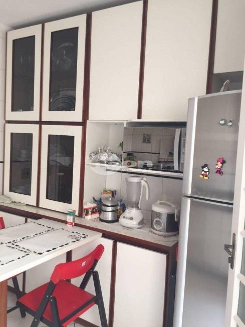 Foto 3 de Casa de Condomínio com 4 Quartos à venda, 100m² em Vila Caraguatá, São Paulo