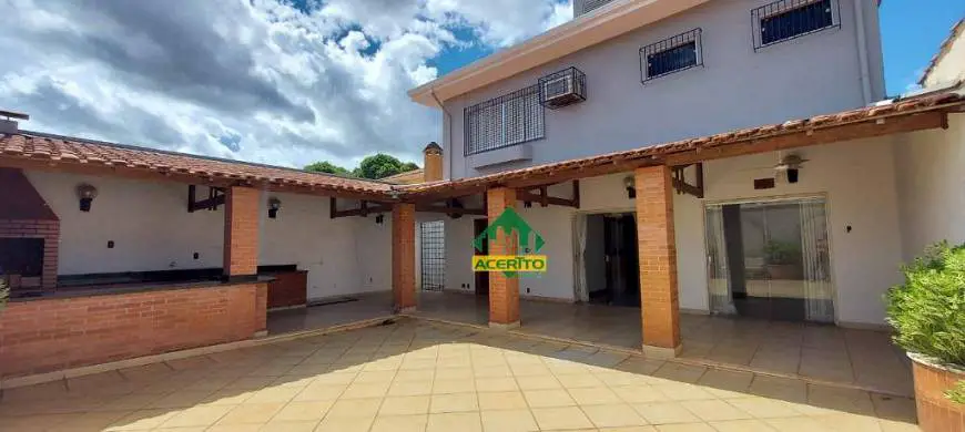 Foto 1 de Sobrado com 4 Quartos para alugar, 380m² em Bandeiras, Araçatuba