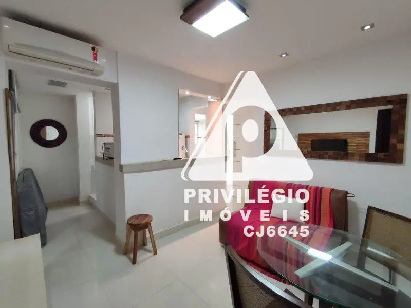 Foto 2 de Apartamento com 1 Quarto à venda, 38m² em Copacabana, Rio de Janeiro