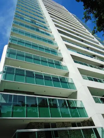 Foto 1 de Apartamento com 2 Quartos à venda, 52m² em Meireles, Fortaleza