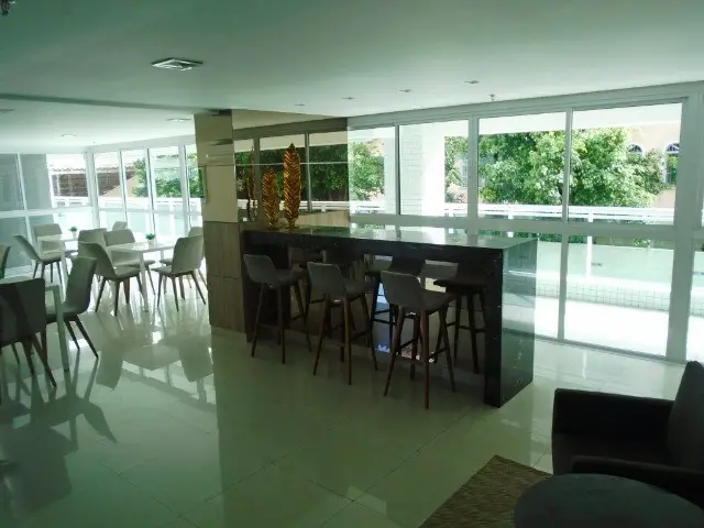 Foto 4 de Apartamento com 2 Quartos à venda, 52m² em Meireles, Fortaleza