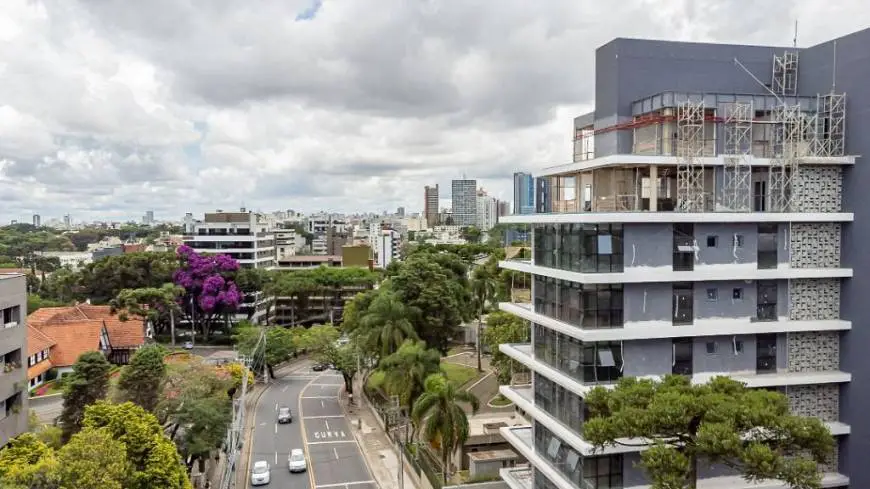 Foto 1 de Apartamento com 3 Quartos à venda, 190m² em Cabral, Curitiba