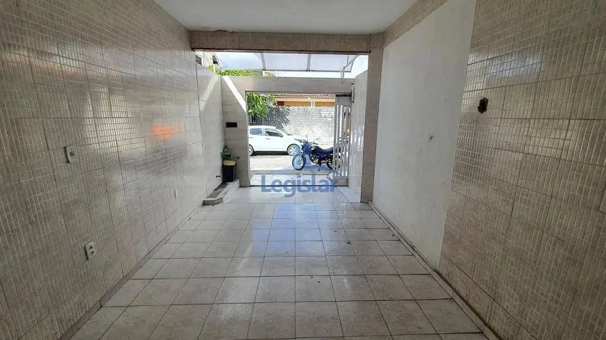 Foto 2 de Casa com 2 Quartos para alugar, 162m² em São Conrado, Aracaju