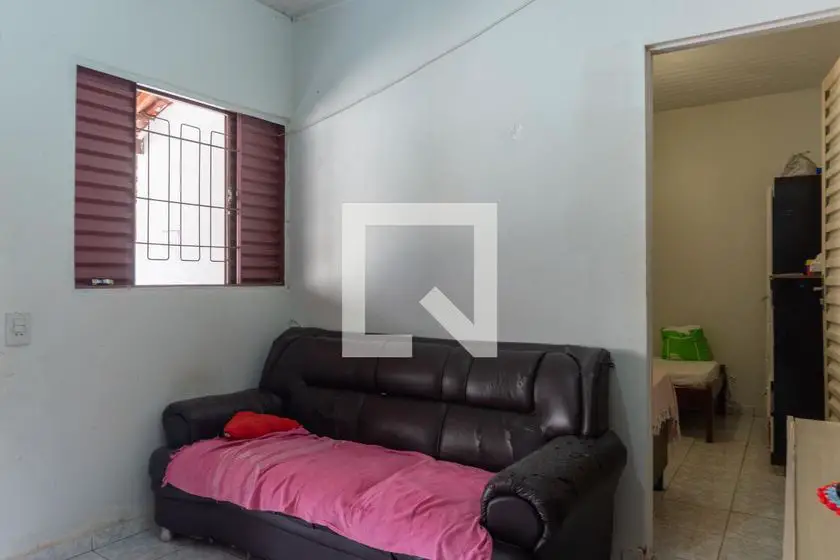 Foto 2 de Casa com 2 Quartos para alugar, 150m² em Taguatinga, Brasília