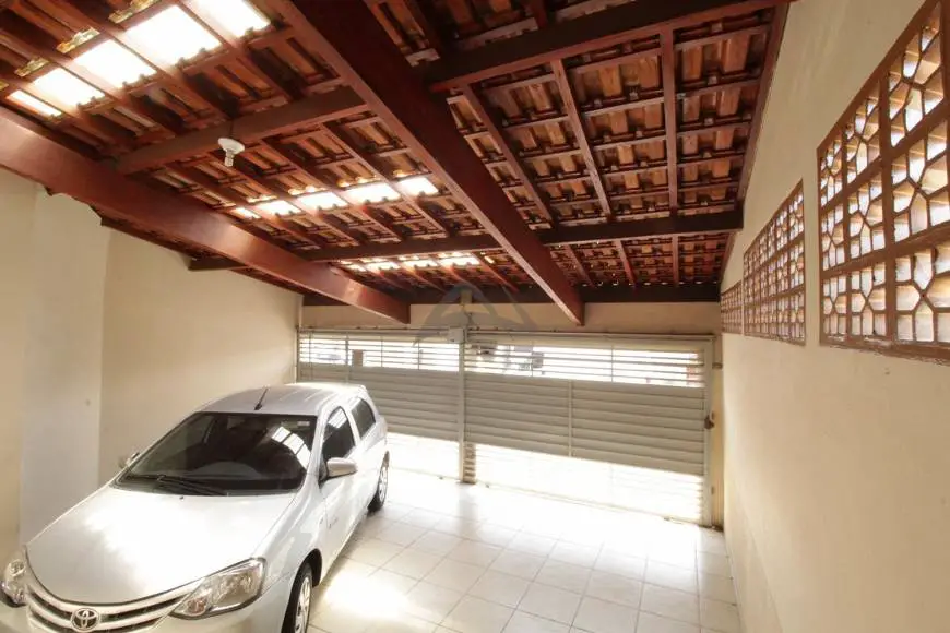Foto 3 de Casa com 2 Quartos à venda, 180m² em Vila Santana, Campinas