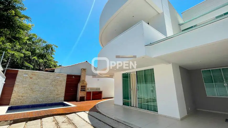 Foto 1 de Casa com 3 Quartos à venda, 180m² em Portinho, Cabo Frio