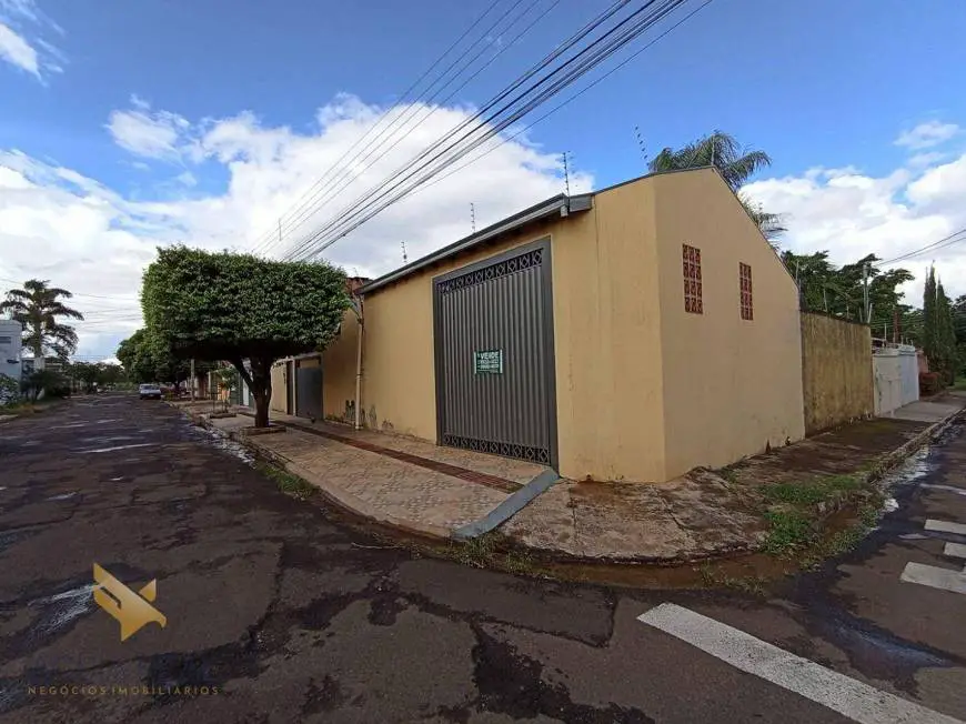 Foto 2 de Casa com 3 Quartos à venda, 120m² em Tiradentes, Campo Grande
