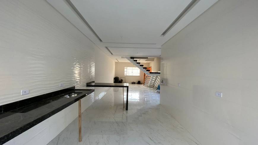 Foto 3 de Sobrado com 3 Quartos à venda, 110m² em Vila Tupi, Praia Grande