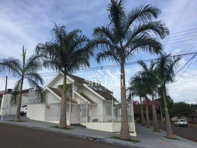 Foto 1 de Sobrado com 4 Quartos à venda, 300m² em Jardim Novo Oasis, Maringá