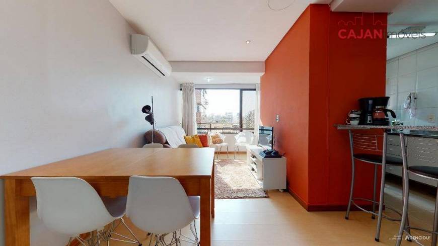 Foto 1 de Apartamento com 1 Quarto à venda, 44m² em Mont' Serrat, Porto Alegre