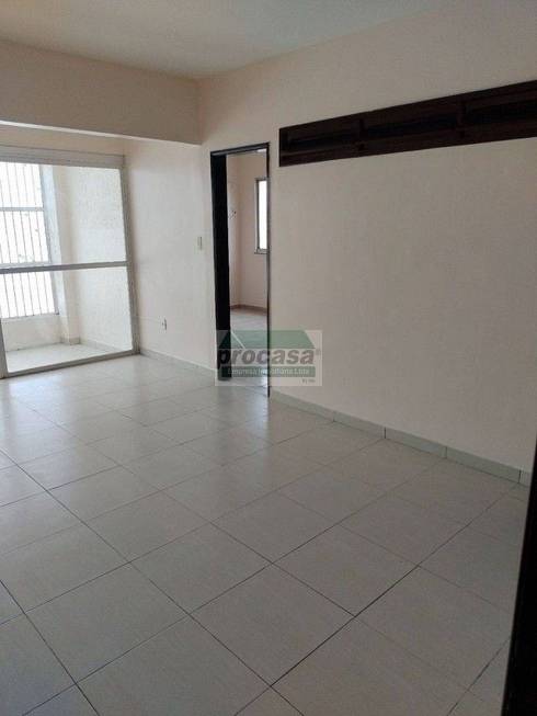 Foto 2 de Apartamento com 2 Quartos para alugar, 75m² em Adrianópolis, Manaus