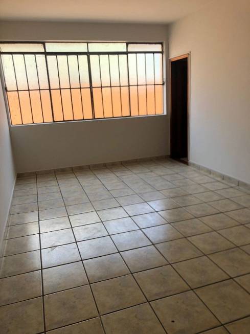 Foto 4 de Apartamento com 2 Quartos para alugar, 112m² em Barreiro, Belo Horizonte