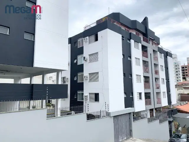 Foto 2 de Apartamento com 2 Quartos à venda, 67m² em Carvoeira, Florianópolis