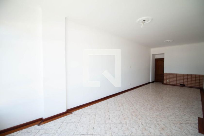 Foto 4 de Apartamento com 3 Quartos para alugar, 140m² em Icaraí, Niterói