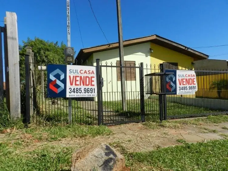 Foto 1 de Casa com 2 Quartos à venda, 38m² em Fiuza, Viamão