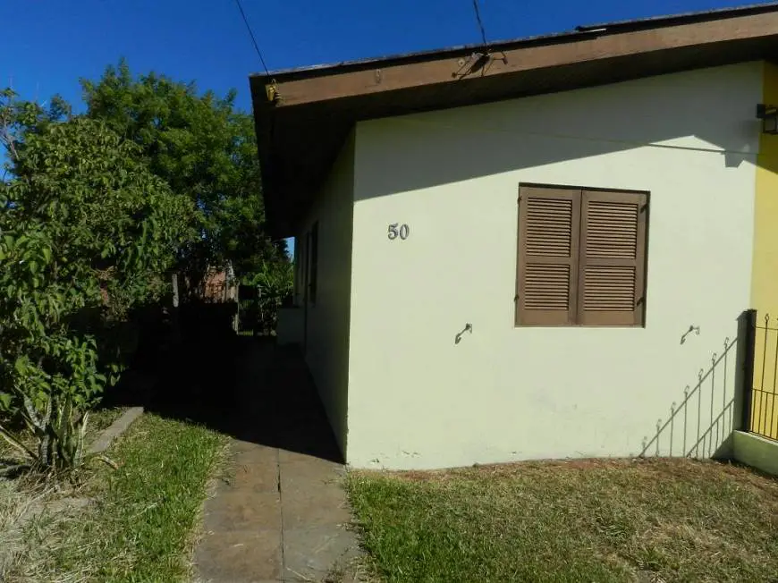 Foto 2 de Casa com 2 Quartos à venda, 38m² em Fiuza, Viamão