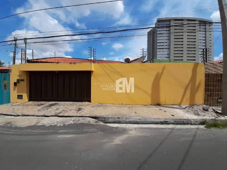 Foto 1 de Casa com 3 Quartos para alugar, 224m² em Fátima, Teresina