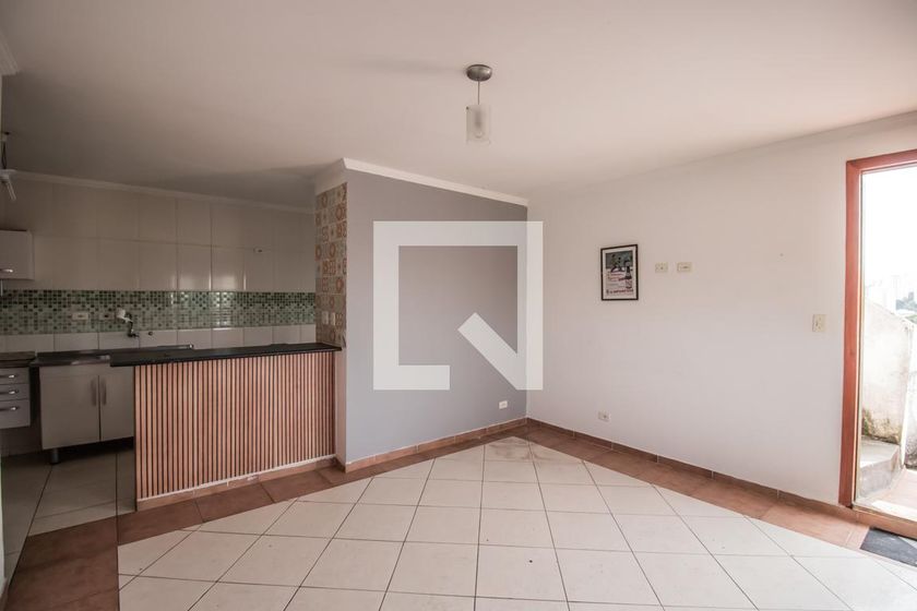 Foto 3 de Casa com 3 Quartos para alugar, 85m² em Vila Campestre, São Paulo