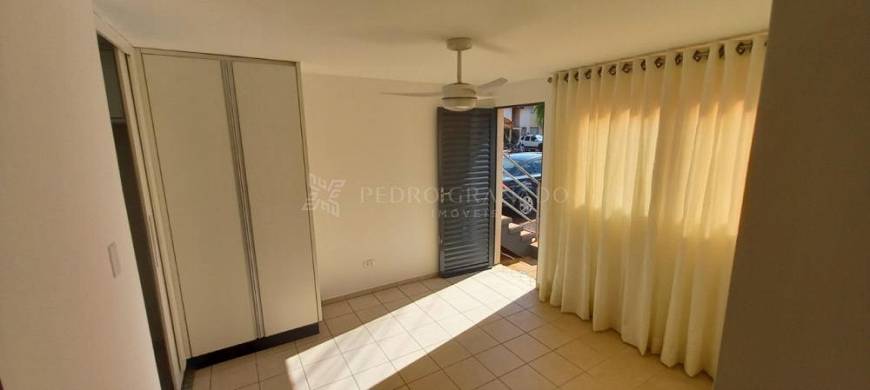 Foto 1 de Apartamento com 1 Quarto para alugar, 43m² em Jardim São Silvestre, Maringá