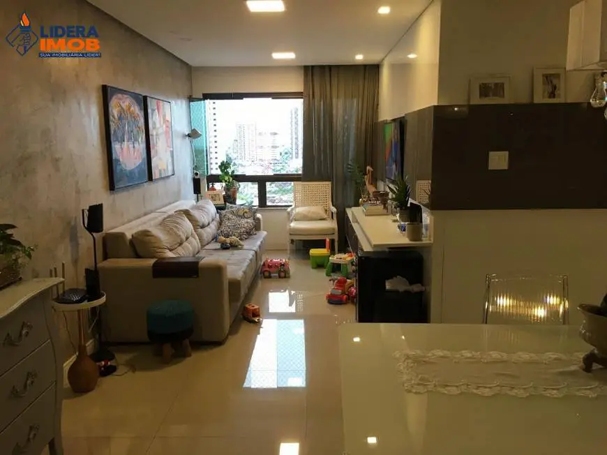 Foto 1 de Apartamento com 2 Quartos à venda, 86m² em Santa Mônica, Feira de Santana