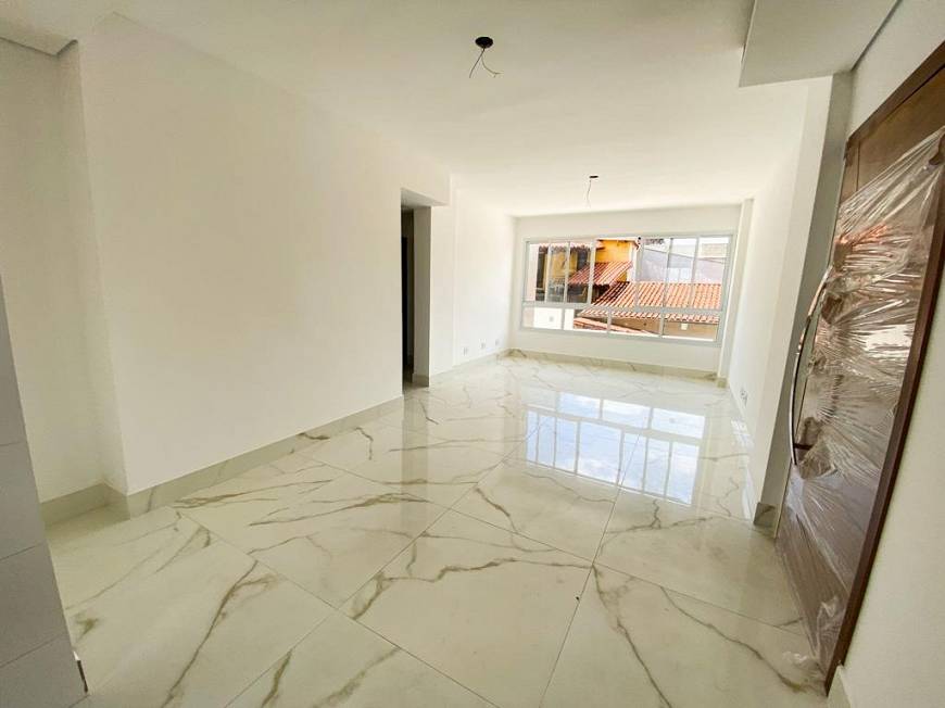 Foto 2 de Apartamento com 3 Quartos à venda, 102m² em Barreiro, Belo Horizonte