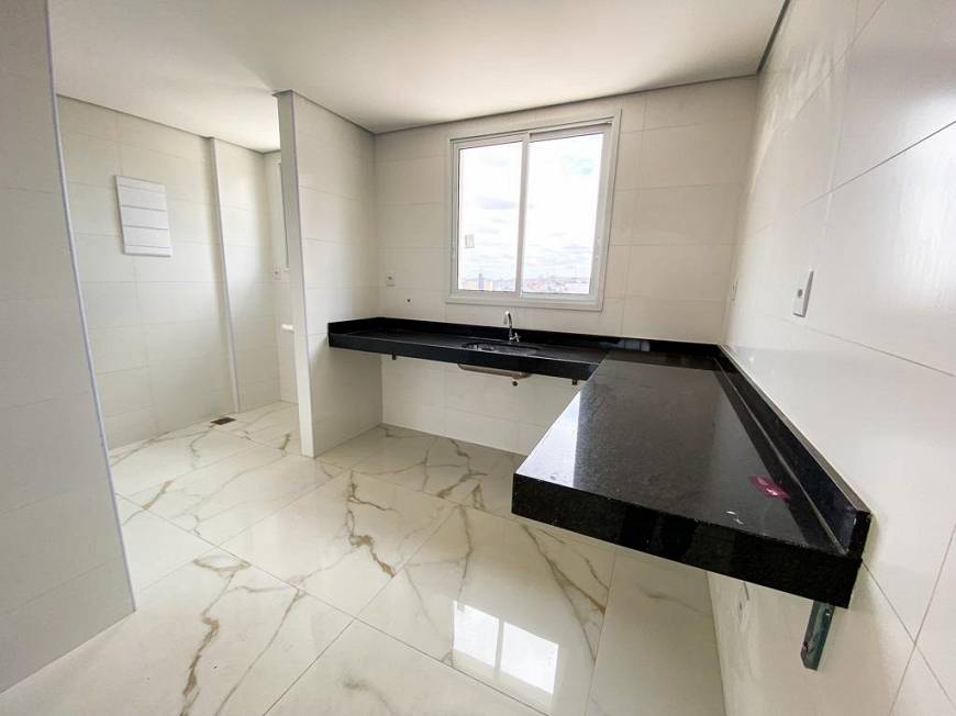 Foto 5 de Apartamento com 3 Quartos à venda, 102m² em Barreiro, Belo Horizonte