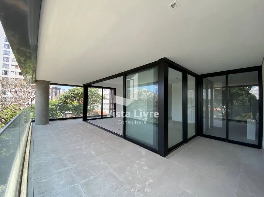 Foto 2 de Apartamento com 3 Quartos à venda, 175m² em Cerqueira César, São Paulo