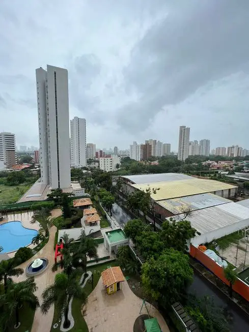Foto 3 de Apartamento com 3 Quartos à venda, 79m² em Guararapes, Fortaleza