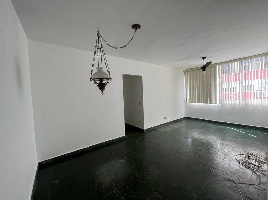 Foto 1 de Apartamento com 3 Quartos para alugar, 85m² em Leblon, Rio de Janeiro