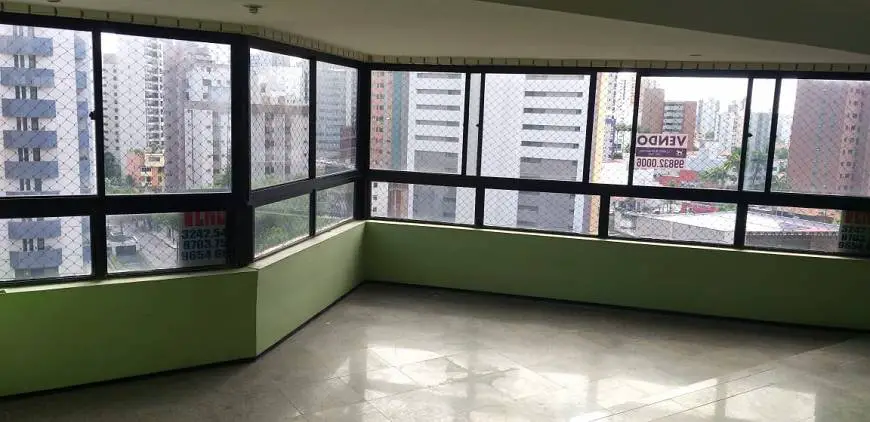 Foto 1 de Apartamento com 3 Quartos para venda ou aluguel, 145m² em Meireles, Fortaleza