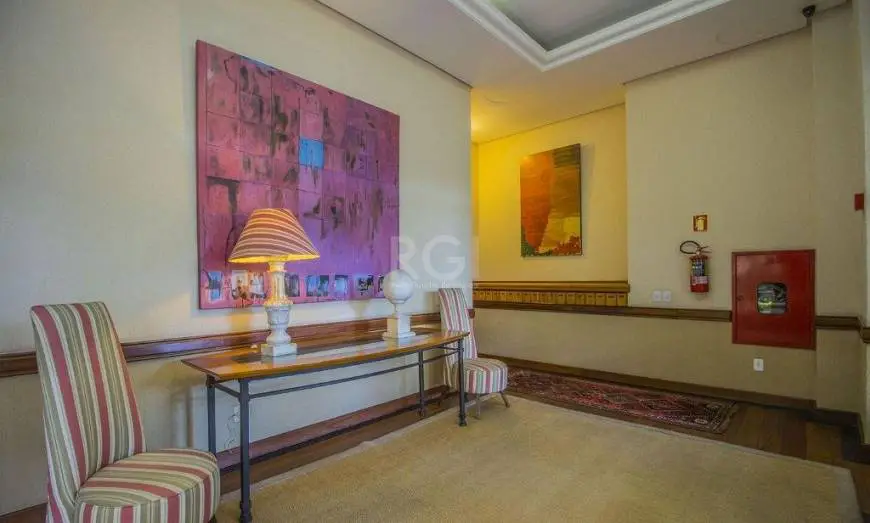Foto 2 de Apartamento com 3 Quartos à venda, 170m² em Moinhos de Vento, Porto Alegre
