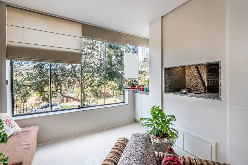 Foto 3 de Apartamento com 3 Quartos à venda, 115m² em Petrópolis, Porto Alegre