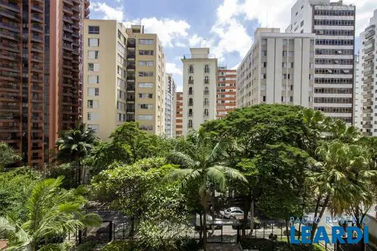 Foto 1 de Apartamento com 4 Quartos à venda, 290m² em Itaim Bibi, São Paulo