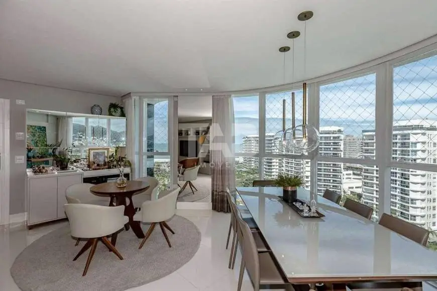 Foto 1 de Apartamento com 4 Quartos à venda, 333m² em Praia Brava, Itajaí