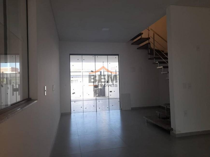 Foto 4 de Casa com 3 Quartos para alugar, 143m² em Centro, Balneário Piçarras