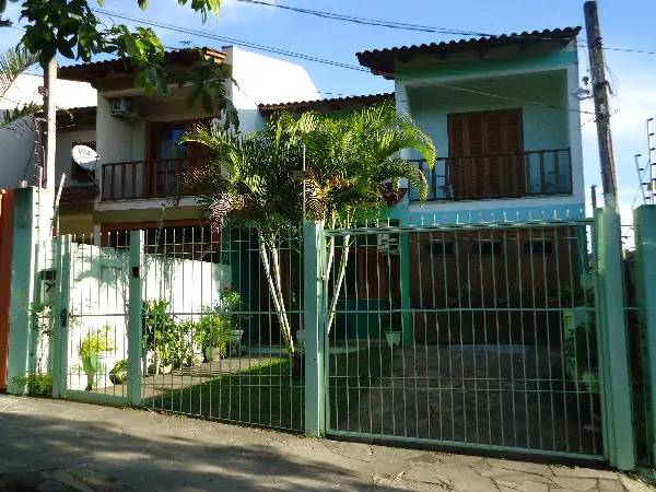 Foto 1 de Casa com 3 Quartos à venda, 190m² em Nonoai, Porto Alegre