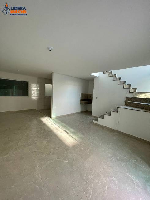 Foto 2 de Casa com 3 Quartos à venda, 152m² em Recreio Ipitanga, Lauro de Freitas