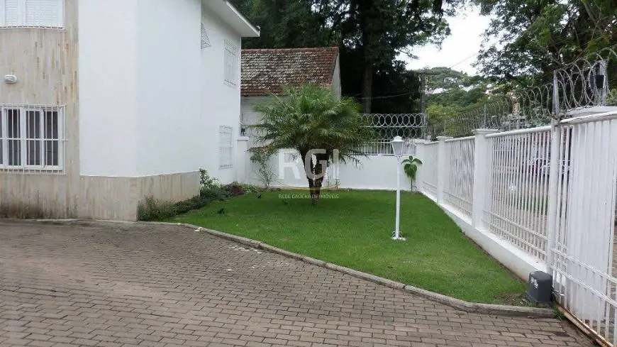 Foto 2 de Casa com 3 Quartos à venda, 144m² em Teresópolis, Porto Alegre