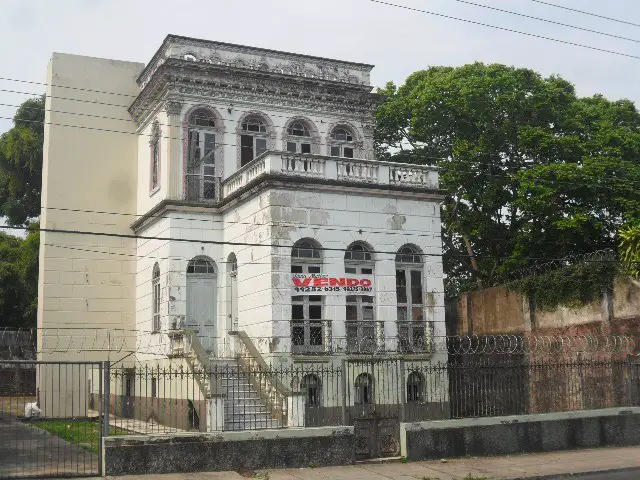 Foto 1 de Casa com 5 Quartos à venda, 1528m² em Centro, Manaus