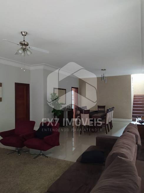 Foto 2 de Casa de Condomínio com 4 Quartos à venda, 330m² em Loteamento Caminhos de Sao Conrado Sousas, Campinas