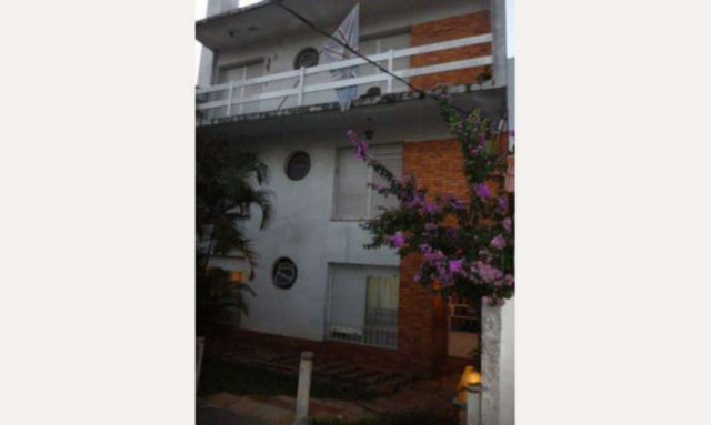 Foto 1 de Kitnet com 1 Quarto à venda, 27m² em Medianeira, Porto Alegre