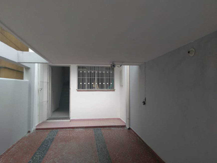 Foto 3 de Sobrado com 3 Quartos para alugar, 130m² em Vila Monte Alegre, São Paulo