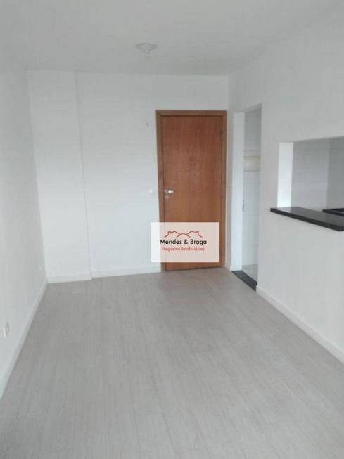 Foto 2 de Apartamento com 2 Quartos para alugar, 52m² em Jardim do Papai, Guarulhos
