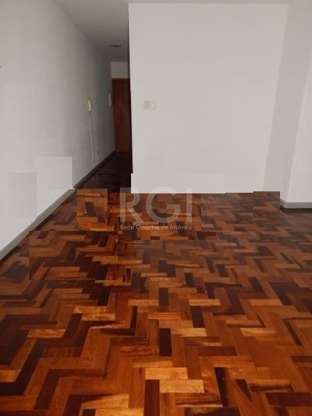 Foto 2 de Apartamento com 2 Quartos à venda, 85m² em Menino Deus, Porto Alegre
