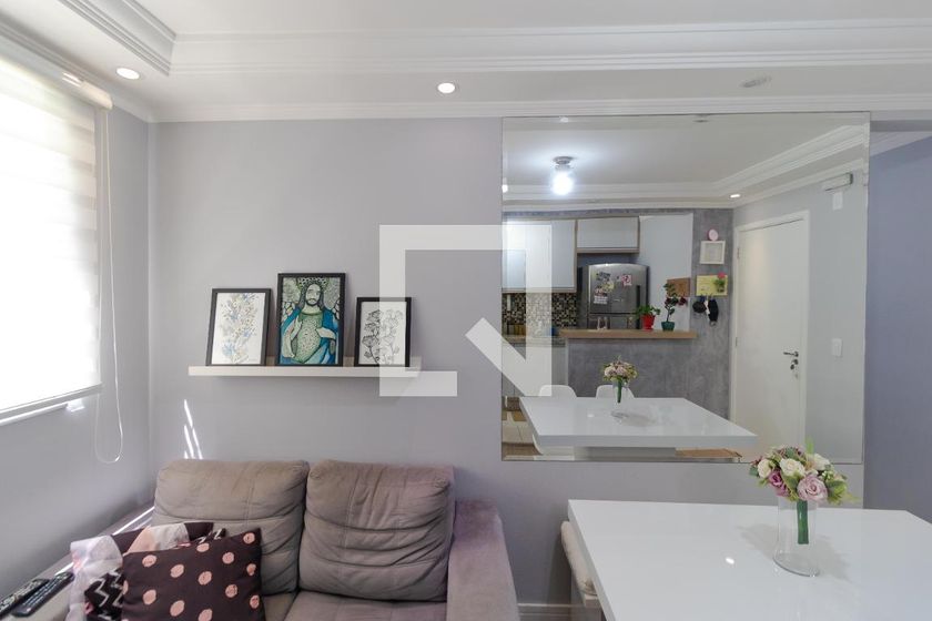 Foto 2 de Apartamento com 2 Quartos à venda, 44m² em Vila Carminha, Campinas